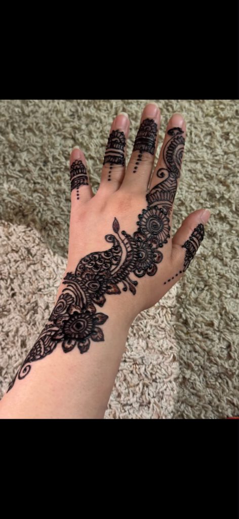 Mamoonas henna showcase photo 8