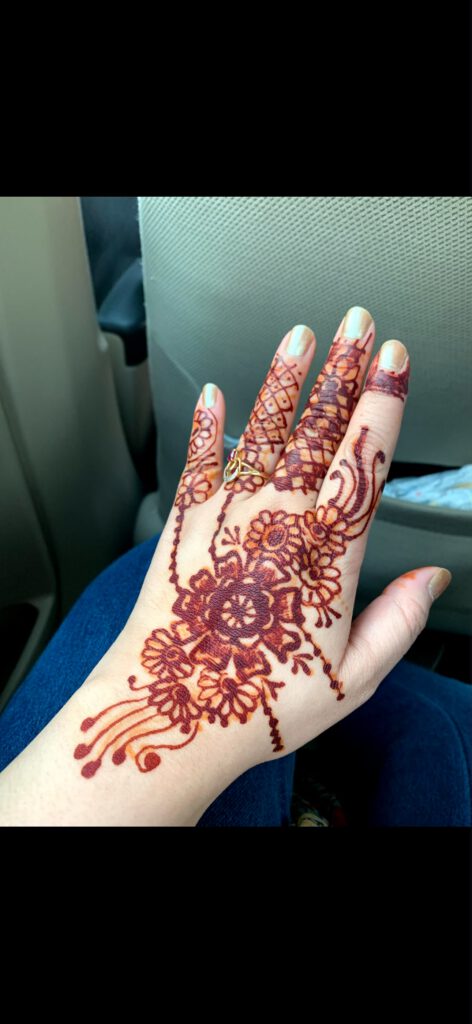 Mamoonas henna showcase photo 1